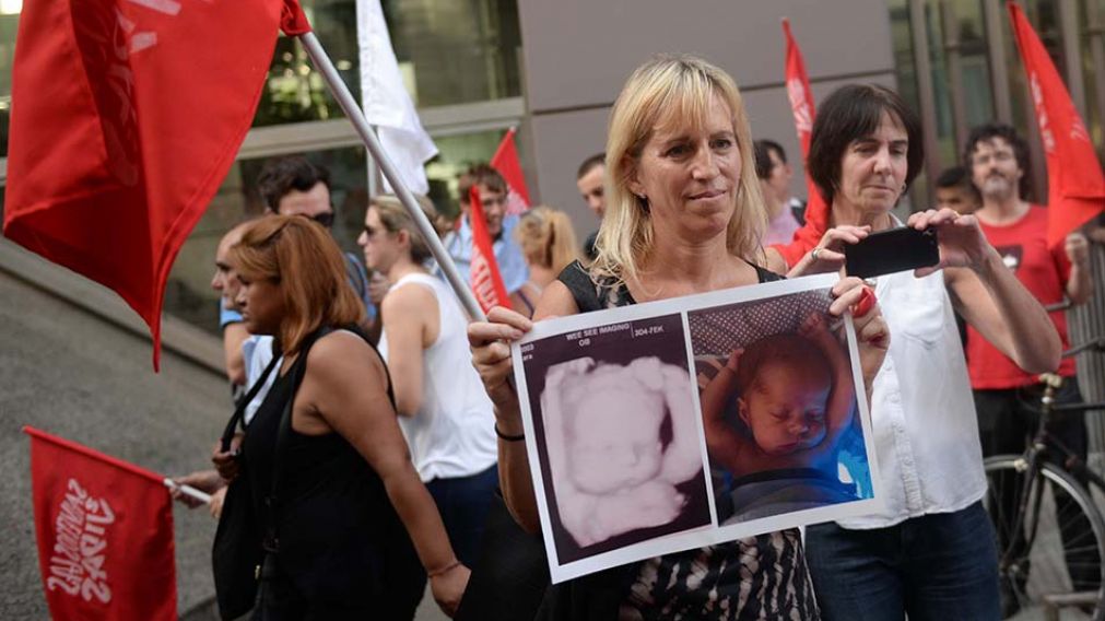 Una multitud se acercó al Congreso durante el debate (N. Ventura/Crónica)