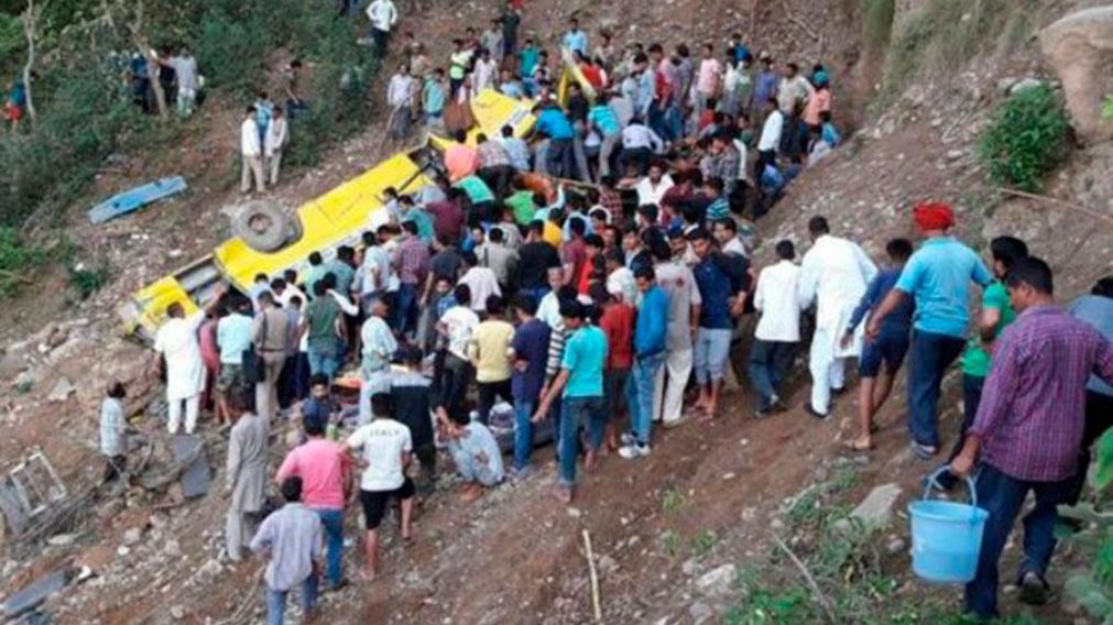 Se reportaron 30 muertos y una docena de heridos graves.