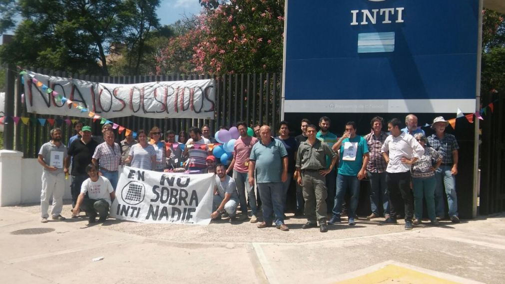 El pedido es la reincorporación de los 258 empleados despedidos.