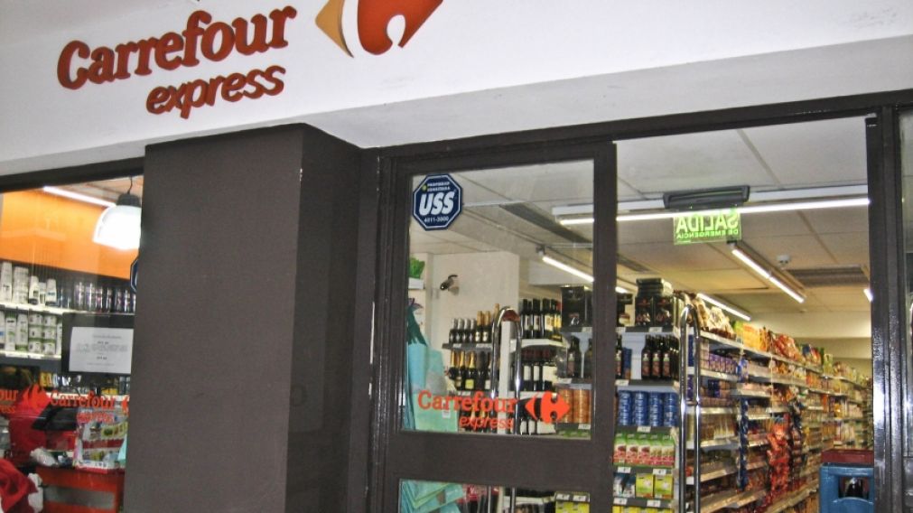 Hay 590 locales en la Argentina y emplea a 20 mil personas.