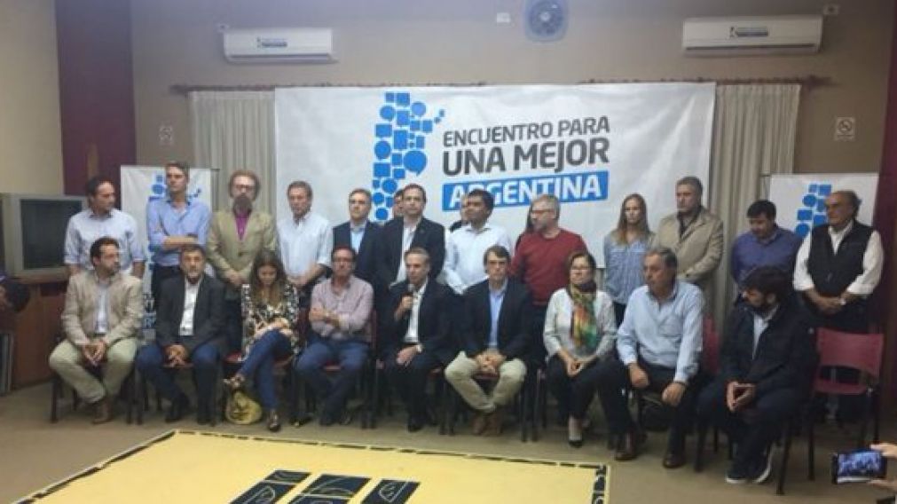 El senador Pichetto tuvo el rol protagónico de este encuentro