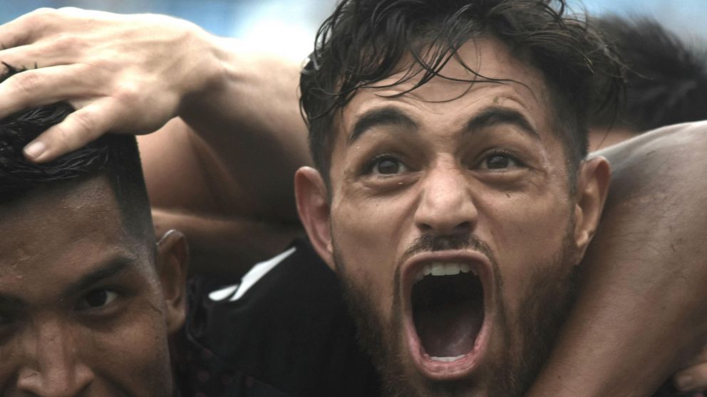 El delantero del Grana se fue de boca (Pablo Vill�n-Diario Cr�nica).