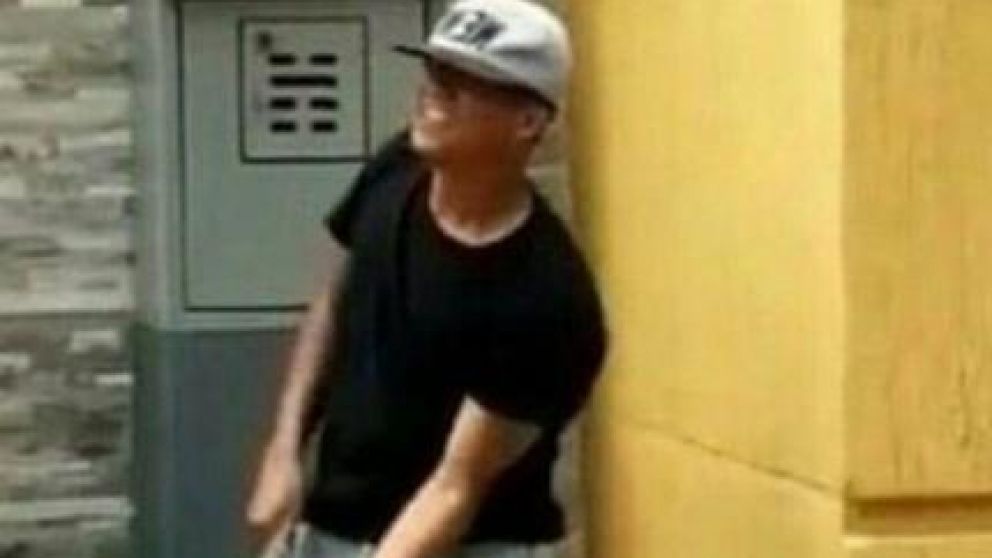 Les sacaron "roja" a dos reconocidos futbolistas por torturar a un gato