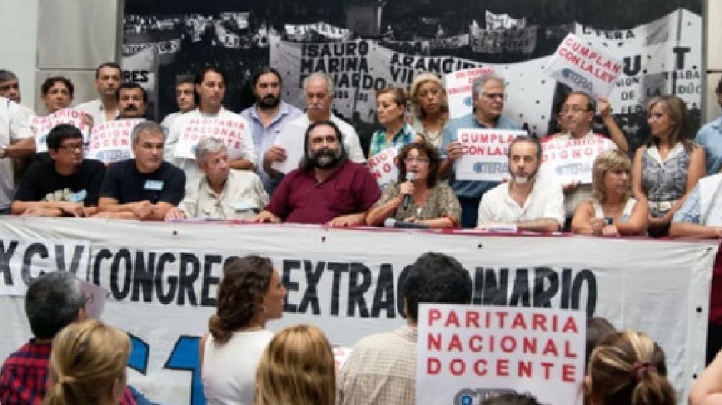 Docentes de Ctera encabezan jornada de protesta el jueves.