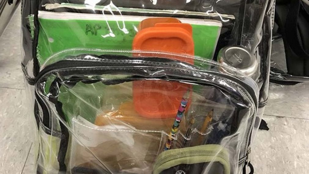 Con estas mochilas entraron los alumnos a la escuela.