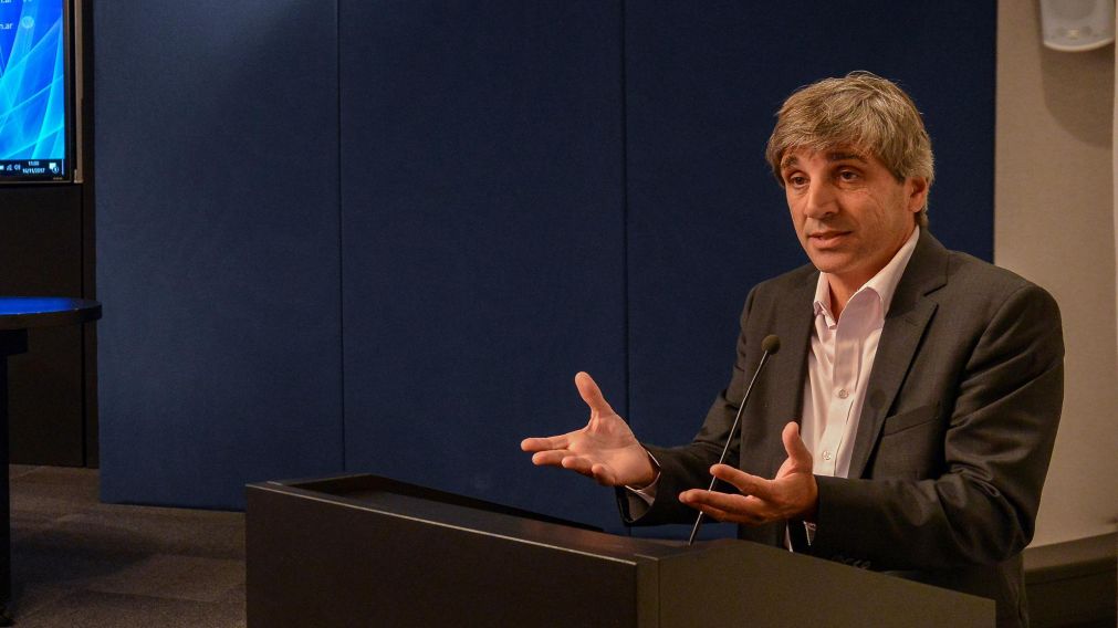 El ministro niega haber tenido empresas offshore.