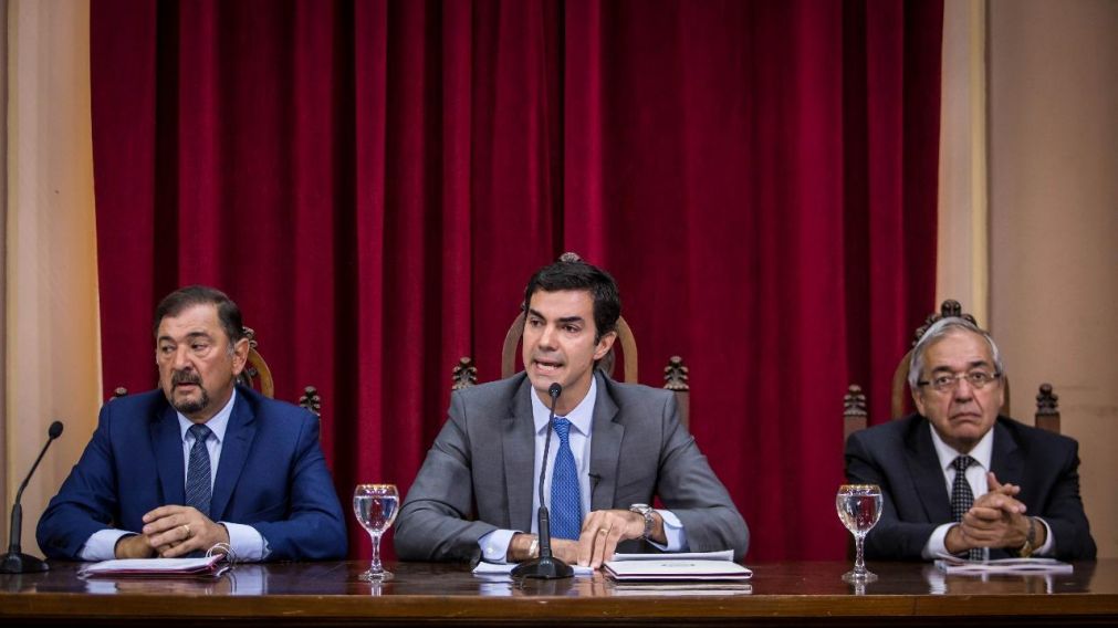El gobernador dio un informe de la provincia (Crónica)