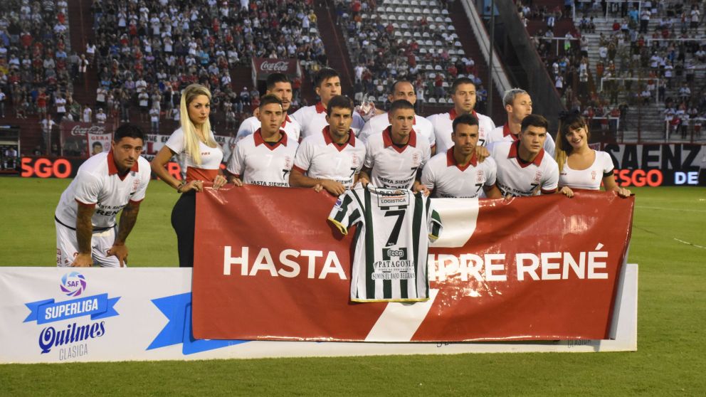 Emotivo homenaje al “Loco” Houseman en el Ducó