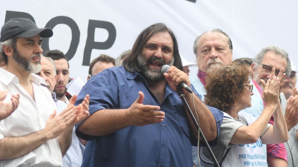 Baradel. El líder de Suteba se pronunció en el acto del último lunes. (Crónica-Rubén Paredes)