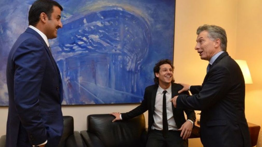 El presidente, Gaudio y el Emir de Qatar.