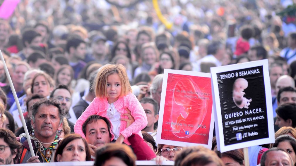 Miles de personas se manifestaron en contra del aborto (Claudio Espeche - Diario Crónica)