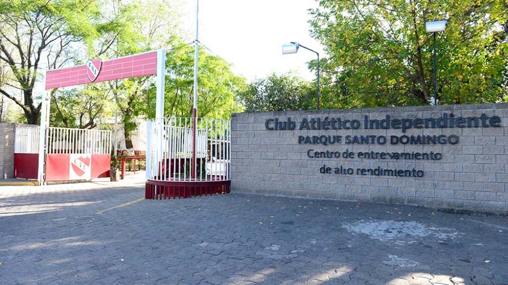 Villa Domínico. Se ubica el predio de Independiente donde se desató el bochorno. (Adrián Sacchero-Crónica)