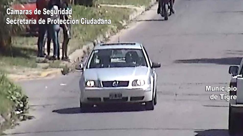 Este es el auto secuestrado por la policía. (Captura de video)