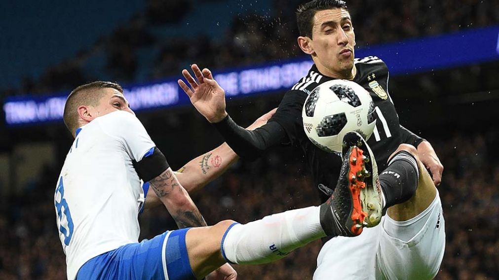 "Fideo". Elegido capitán, fue el mejor jugador del primer tiempo. (AFP)