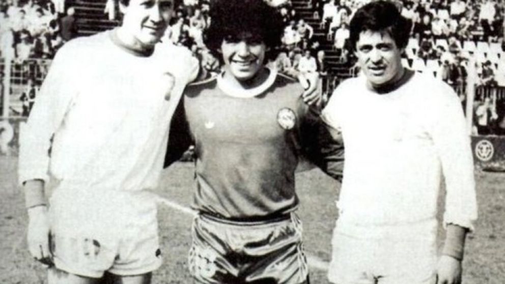 Maradona y Houseman, enemigos íntimos.