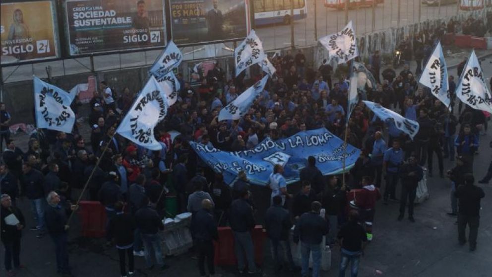Puente La Noria en la ma�ana de este jueves (@luentin).
