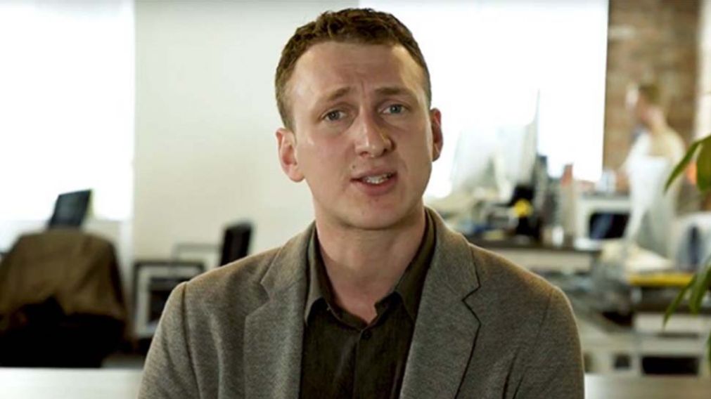 Kogan. Llama la atención su parecido con Zuckerberg.