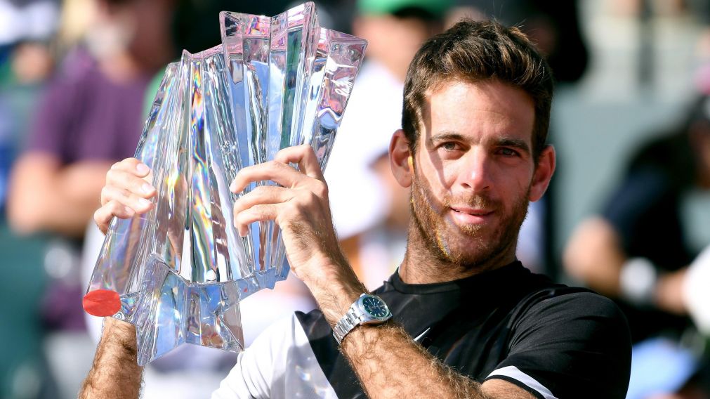 Delpo levanta el trofeo de Indian Wells, su primer Masters 1000 (AFP).