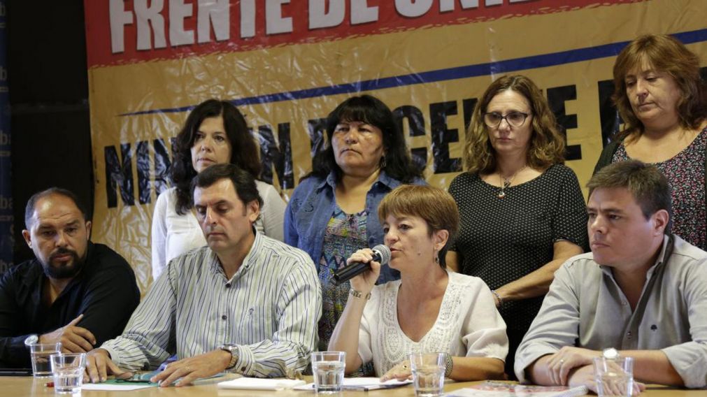 El Frente Docente también denunció el cierre de bachillerato de adultos.