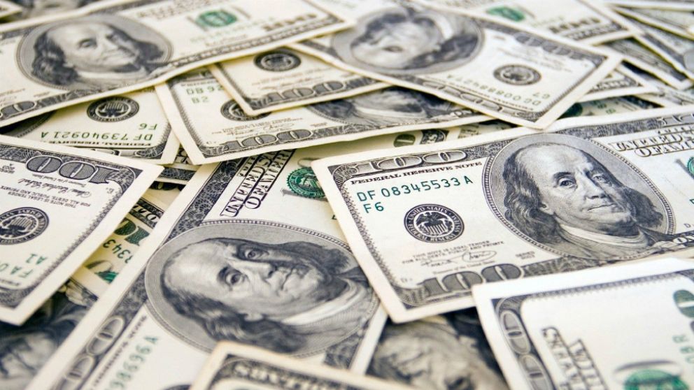 La moneda norteamericana en una jornada sin grandes cambios.