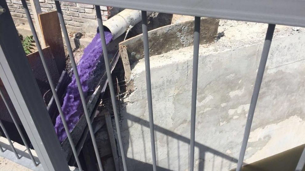 Así se encontraron las autoridades con el río.