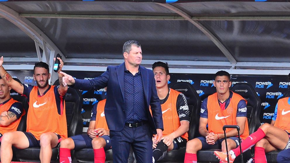 San Lorenzo no pudo con Hurac�n.(Claudio Espeche)