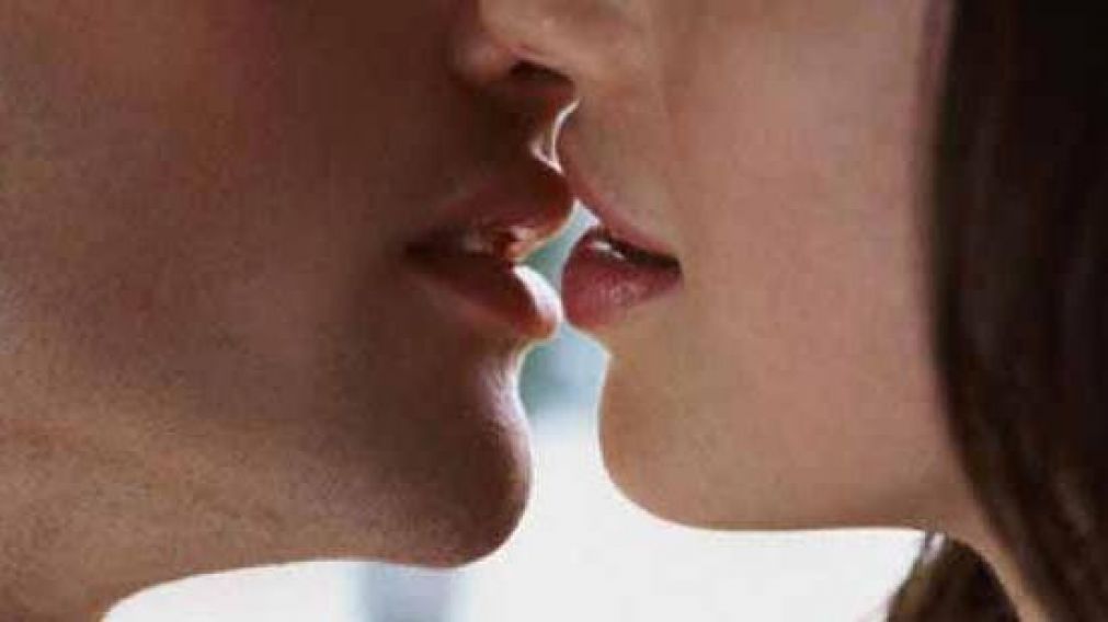 Los besos hacen bien a la salud.