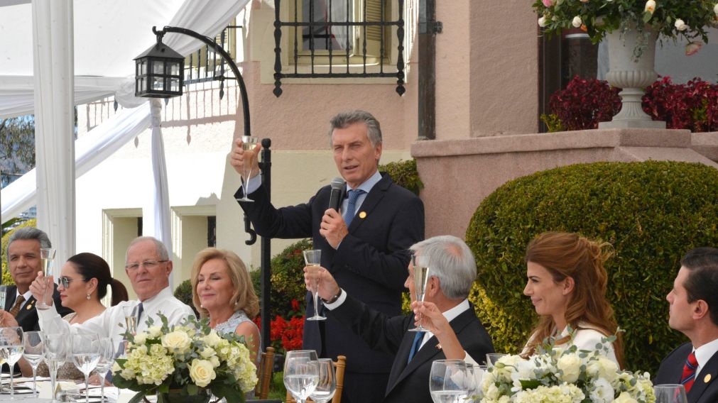 Mauricio Macri conf�a en hacer acuerdos con Pi�era para "edificar el futuro" de ambos pa�ses.