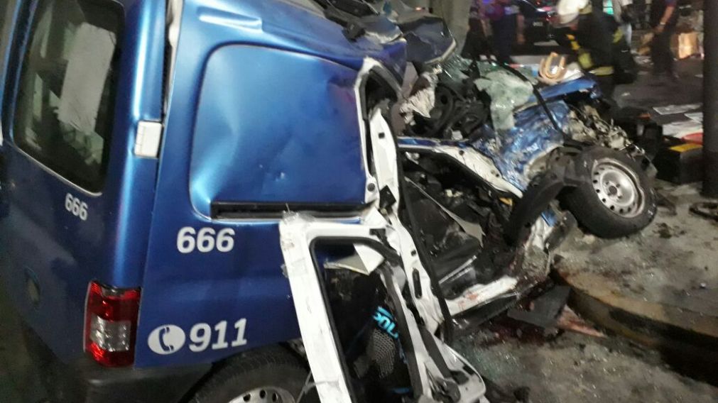Así quedó el patrullero involucrado en el fatal accidente.