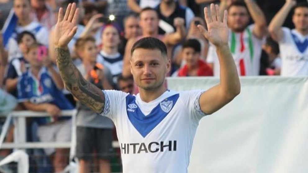 El desesperado pedido de Mauro Zárate a los hinchas