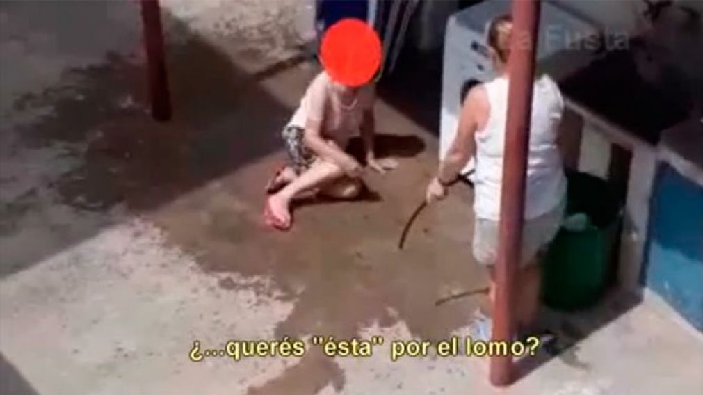 Amenazaba a la ancian con golpearla.