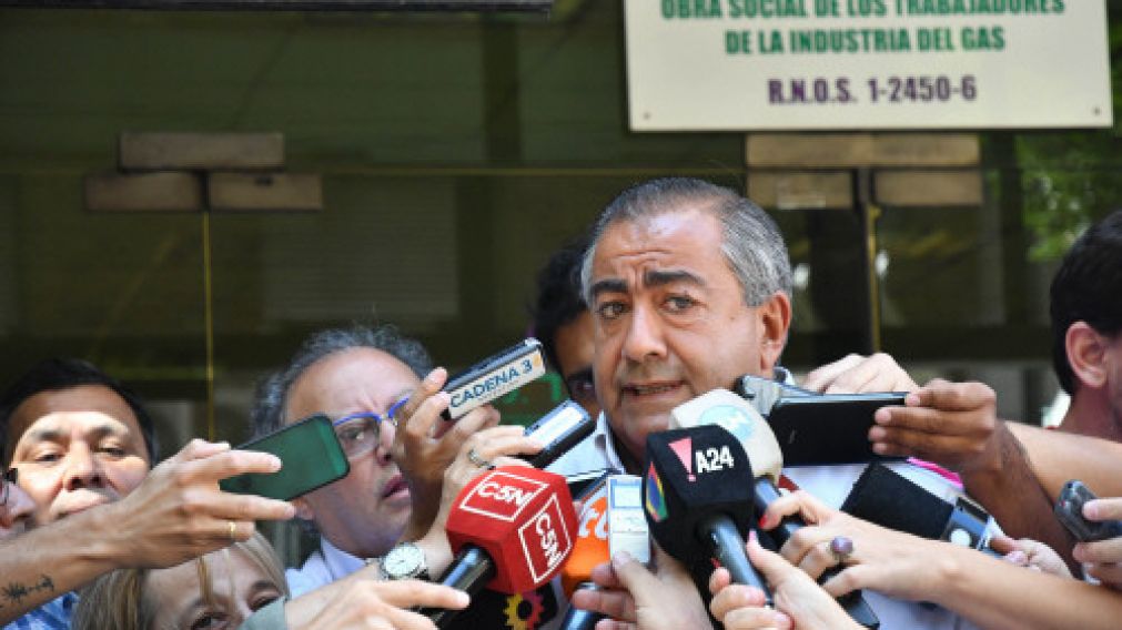 Daer habl� con los medios a la salida de la reuni�n. 
