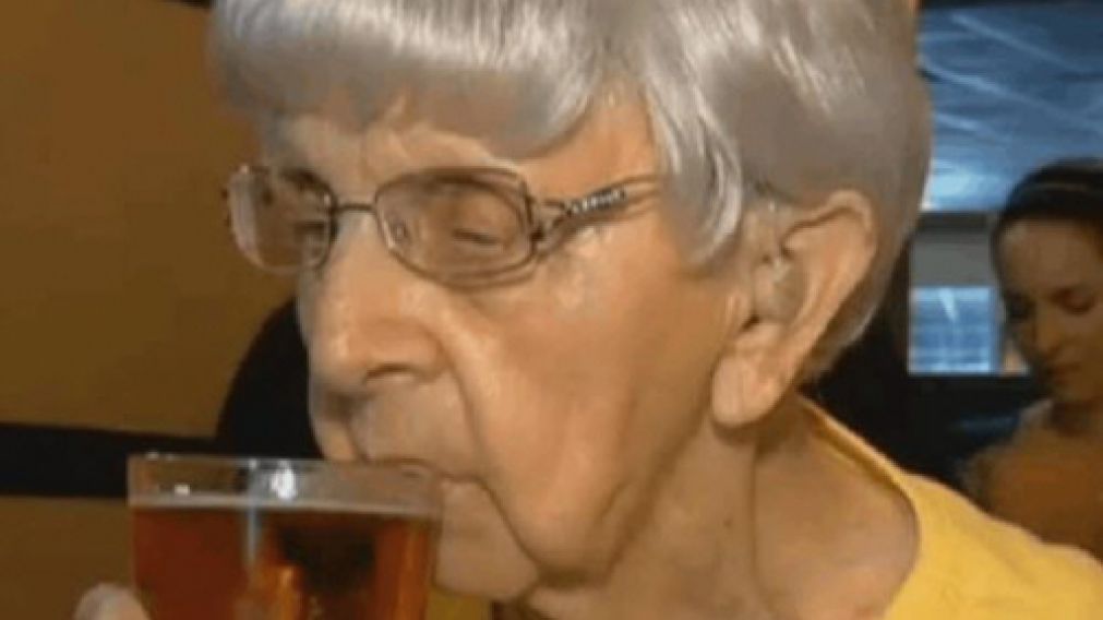 El secreto de Mildred es beber medio litro de cerveza por día.