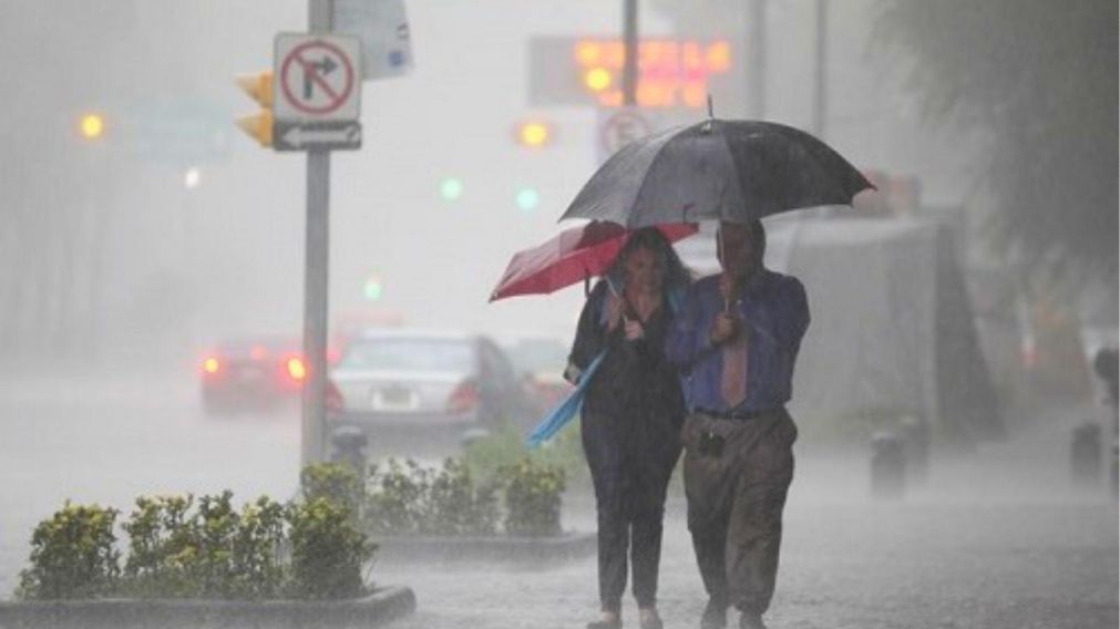 El SMN emitió alertas naranjas y amarillas por lluvias, tormentas y vientos que afectan a gran parte del país y seguirán durante las próximas horas (Imagen ilustrativa).