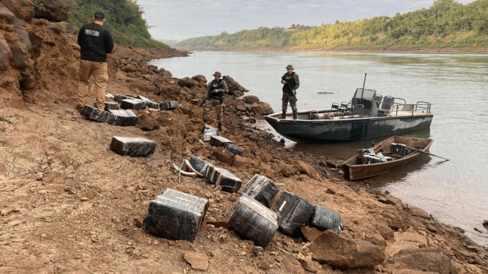 ¡VIDEO! Así pasaban de Paraguay a Argentina con 500 kilos de marihuana
