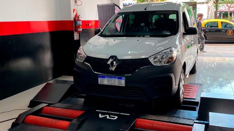 Todos los conductores deben realizársela a sus vehículos. Sin embargo, existen excepciones.