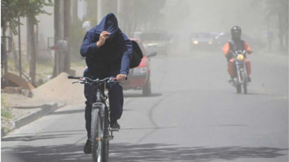 El SMN emitió la alerta por ráfagas de viento intensas que podrían causar inconvenientes este viernes 15 de agosto (Imagen ilustrativa).