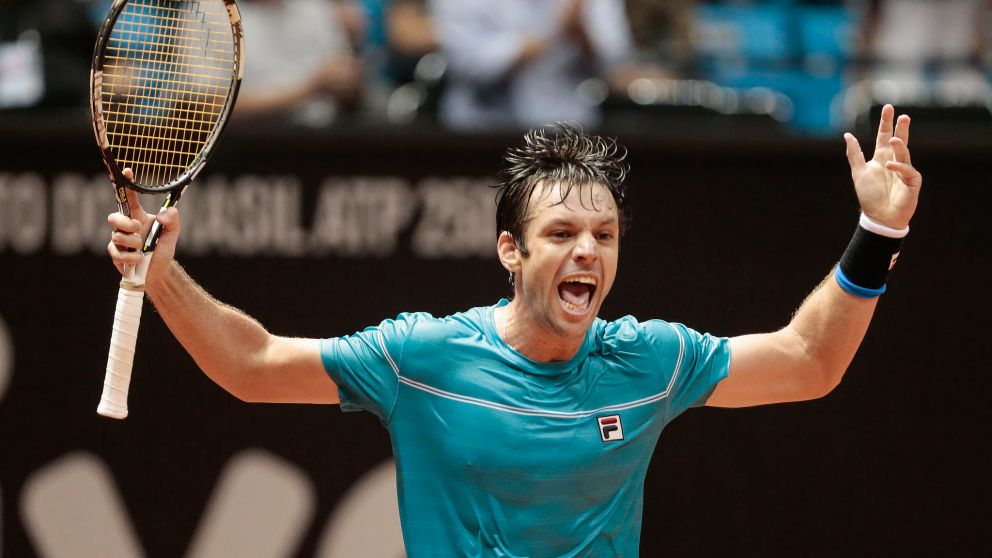 Cebolla lo festeja con todo. (brasilopen.com.br)