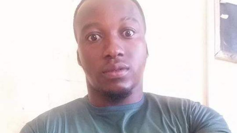 Furor por profesor pobre que se las ingenia para enseñar computación