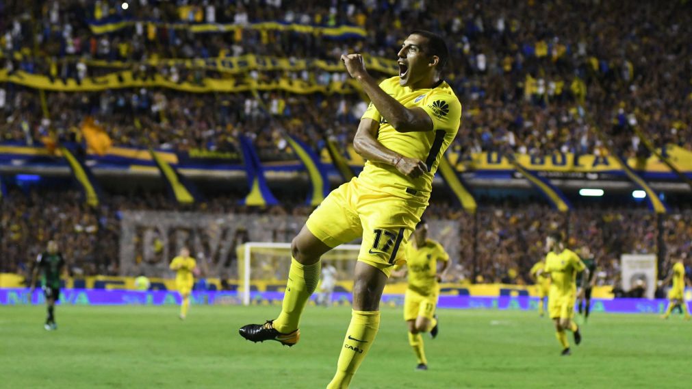 Wanchope festeja el cuarto y último tanto del equipo ante San Martín (Ramella-Diario Crónica).