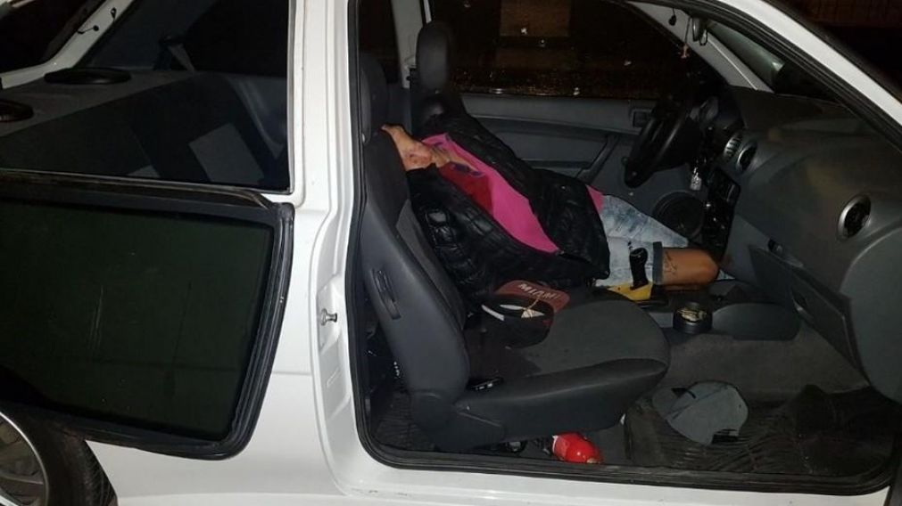 Todo cambi� desde que se descubri� que el ladr�n llevaba un arma falsa.