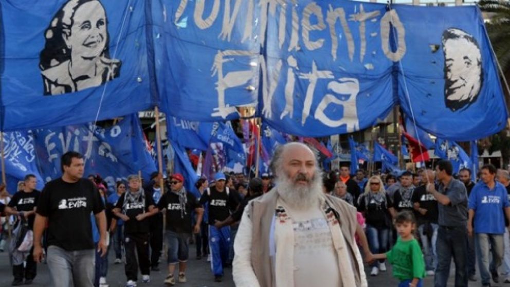 Emilio Pérsico, del movimiento Evita, cuestionó la decisión.