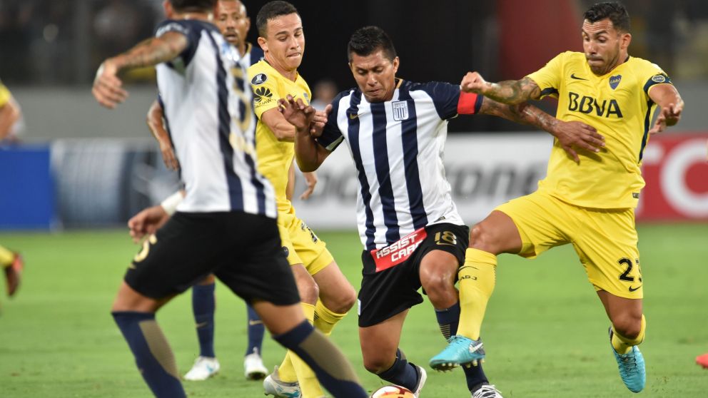 Boca no pudo con Alianza en Perú. (AFP)