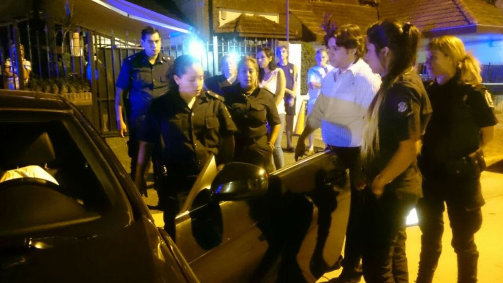 La policía trabajó en el lugar.