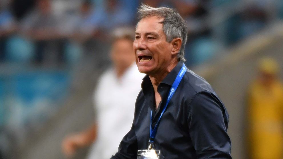 Ariel Holan se fue conforme pese a la derrota.