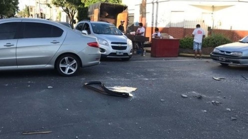 Duro enfrentamiento entre las hinchas de Lanús y Sporting Cristal en la previa al partido