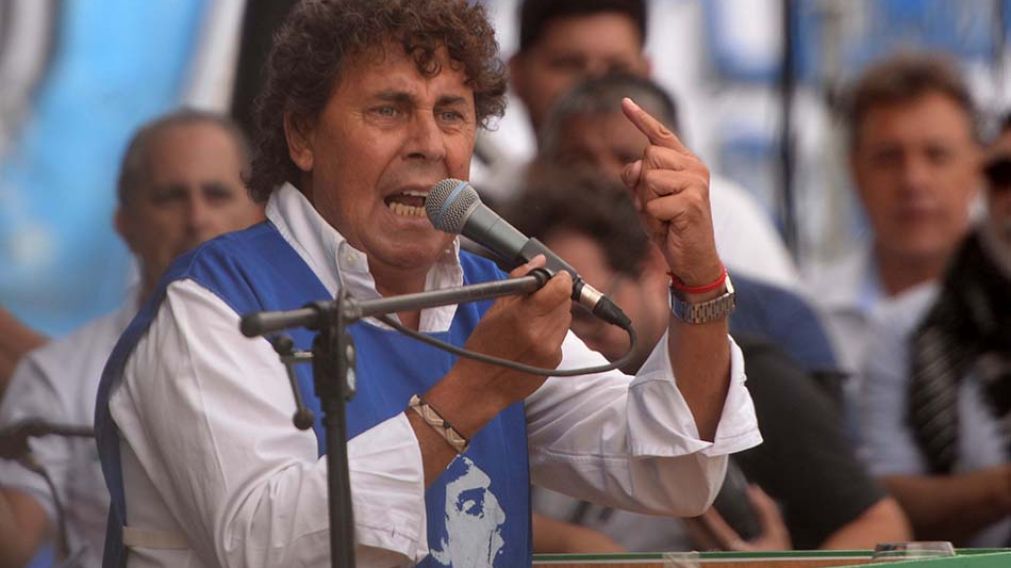 Pablo�Micheli pronunci� su discurso frente a m�s de 200 mil personas. (Nahuel Ventura/Diario Cr�nica)