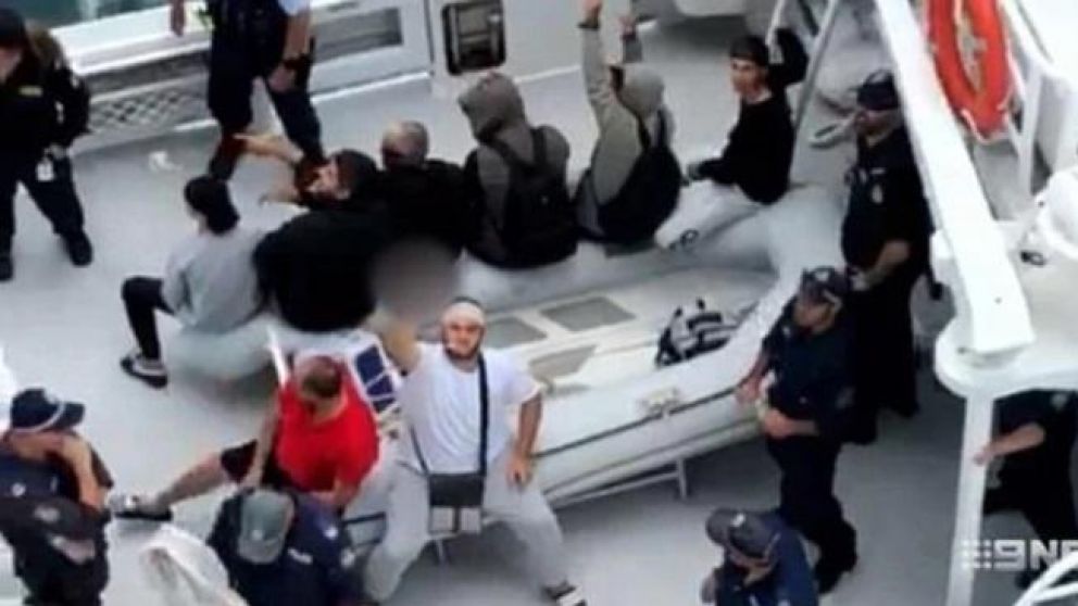 Expulsaron de un crucero a una familia que golpeó a pasajeros durante 3 días