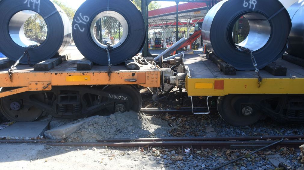 El descarrilamiento provocó problemas de transito. (Crónica/Paredes)