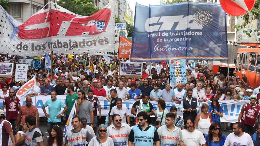 Miles de personas se manifiestan en contra de las políticas de Cambiemos. (Gentileza cta.org.ar)